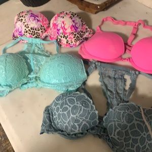 Set of 4 vs bras-32B